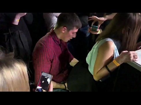 ❤️ Sesso reale in un nightclub russo. Ragazza russa di 18 anni nell'ano e nella vagina scopata in un nightclub ☑ Porno al it.onlyindianpornx.ru